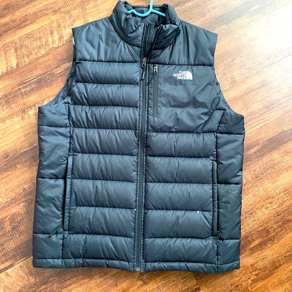 Men’s Northface puffer vest- size L